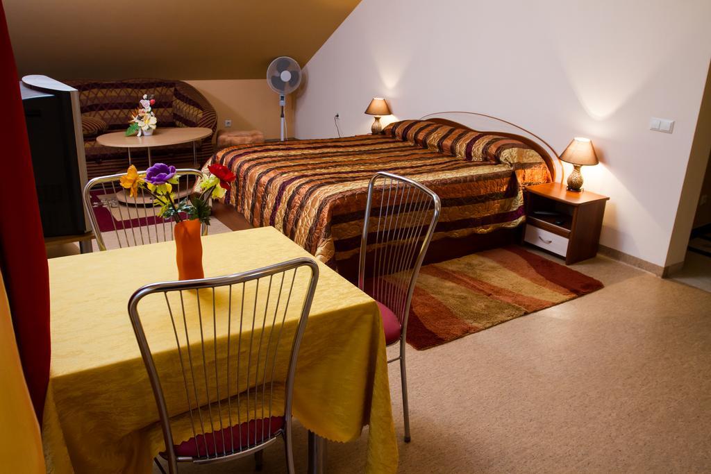 Po Juros Banga Hotel Паланга Екстериор снимка